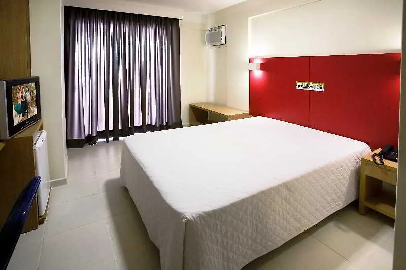 Tropikalya Gold Hotel Балнеариу-Камбориу 3*,